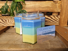 Load image into Gallery viewer, Beach Life Candle With Fluffy Towels Fragrance
