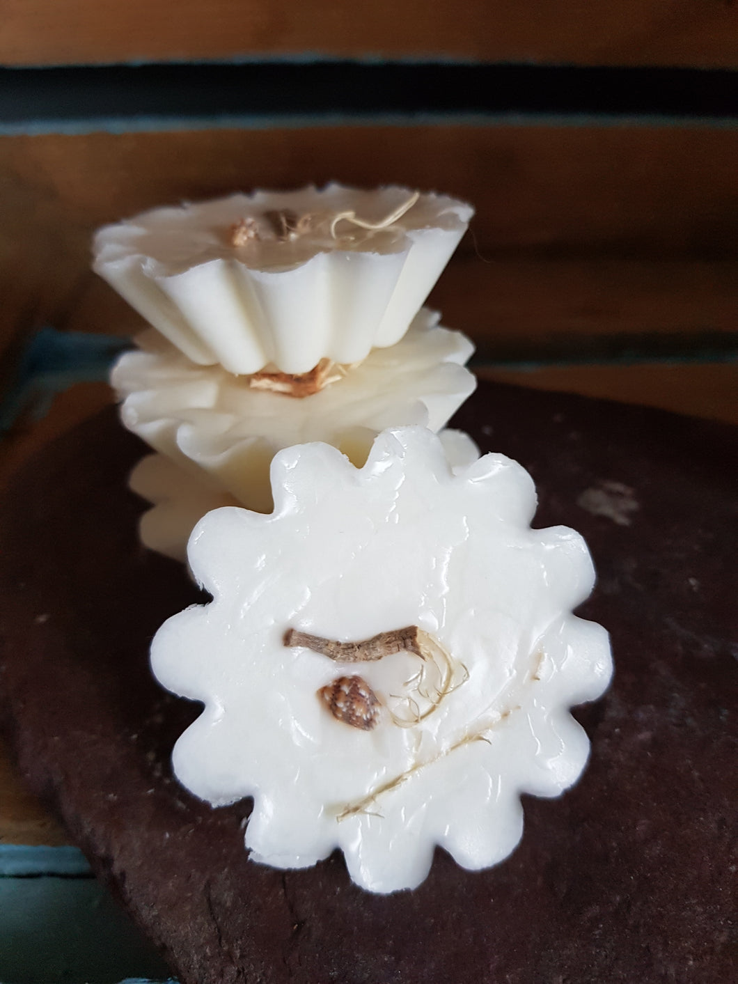 Rock Salt and Driftwood Luxury Wax Tarts