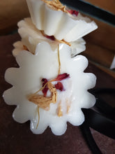 Load image into Gallery viewer, Magnolia and Cherry Luxury Wax Tarts
